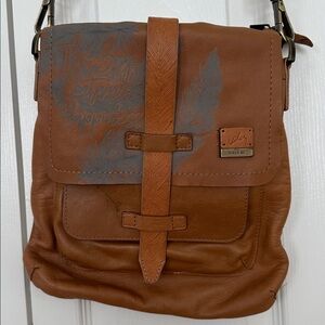 VÈLEZ TAN LEATHER CROSSBODY BAG “ THIS BAG CONTAINS HAPPINESS “ PRINTED ON FRONT